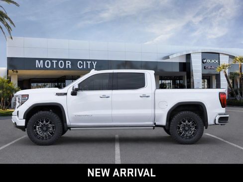 Used 2022 GMC Sierra 1500 Denali w/ Denali Reserve Package AWD/4WD image 6