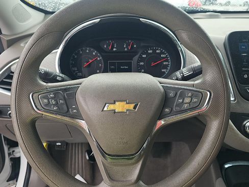 Used 2019 Chevrolet Malibu LT w/ Driver Confidence Package II FWD image 12