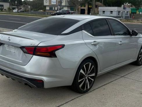 Used 2022 Nissan Altima 2.5 SR image 4