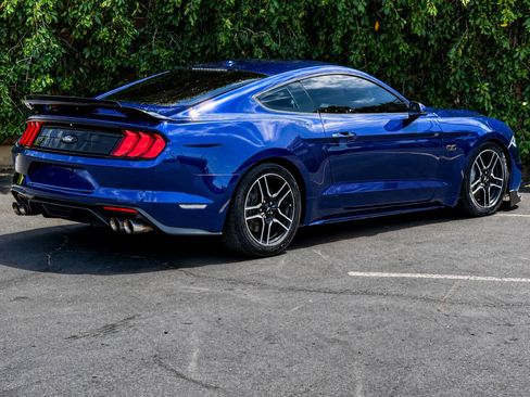 Used 2019 Ford Mustang GT Premium RWD image 7