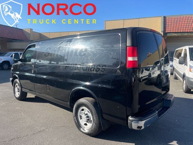 Used 2015 Chevrolet Express 2500 RWD image 17