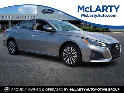 Used 2024 Nissan Altima 2.5 SV