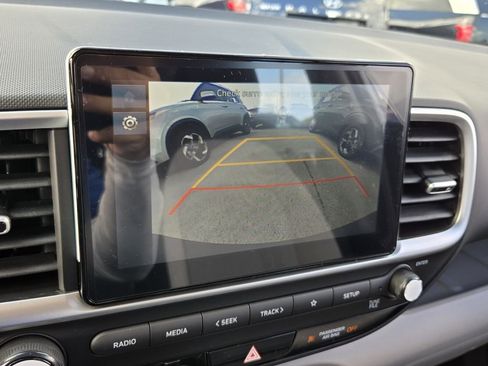 New 2026 Hyundai Venue SEL FWD image 9