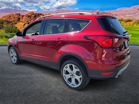 Used 2019 Ford Escape Titanium image 6