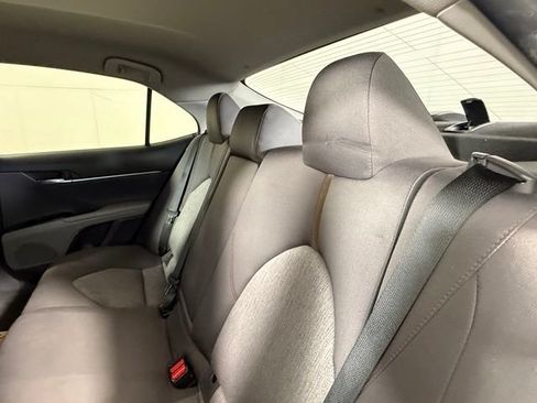 Used 2018 Toyota Camry LE w/ Convenience Package FWD image 25