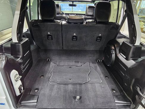 Used 2021 Jeep Wrangler Unlimited Rubicon 4xe w/ Cold Weather Group image 30