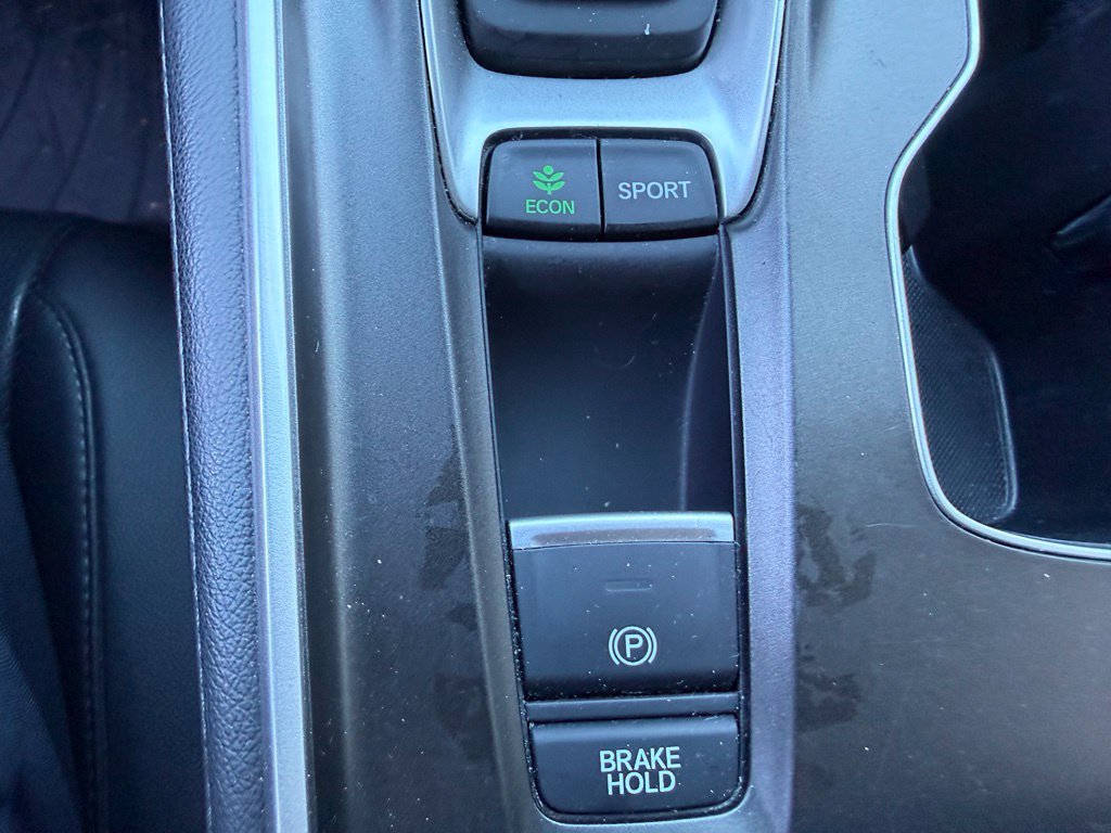 Used 2022 Honda Accord Touring image 31