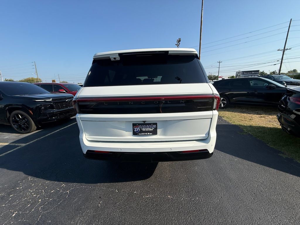 Used 2026 Lincoln Navigator L Reserve w/ Jet Appearance Package AWD/4WD image 4
