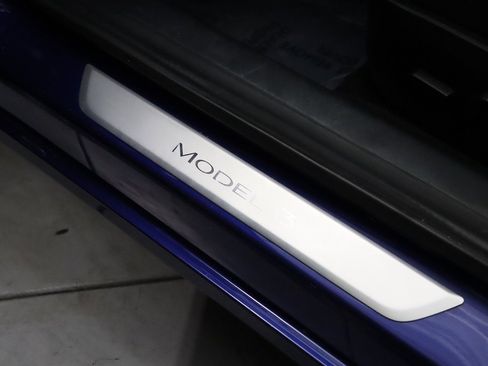 Used 2020 Tesla Model 3 Standard Range Plus image 32