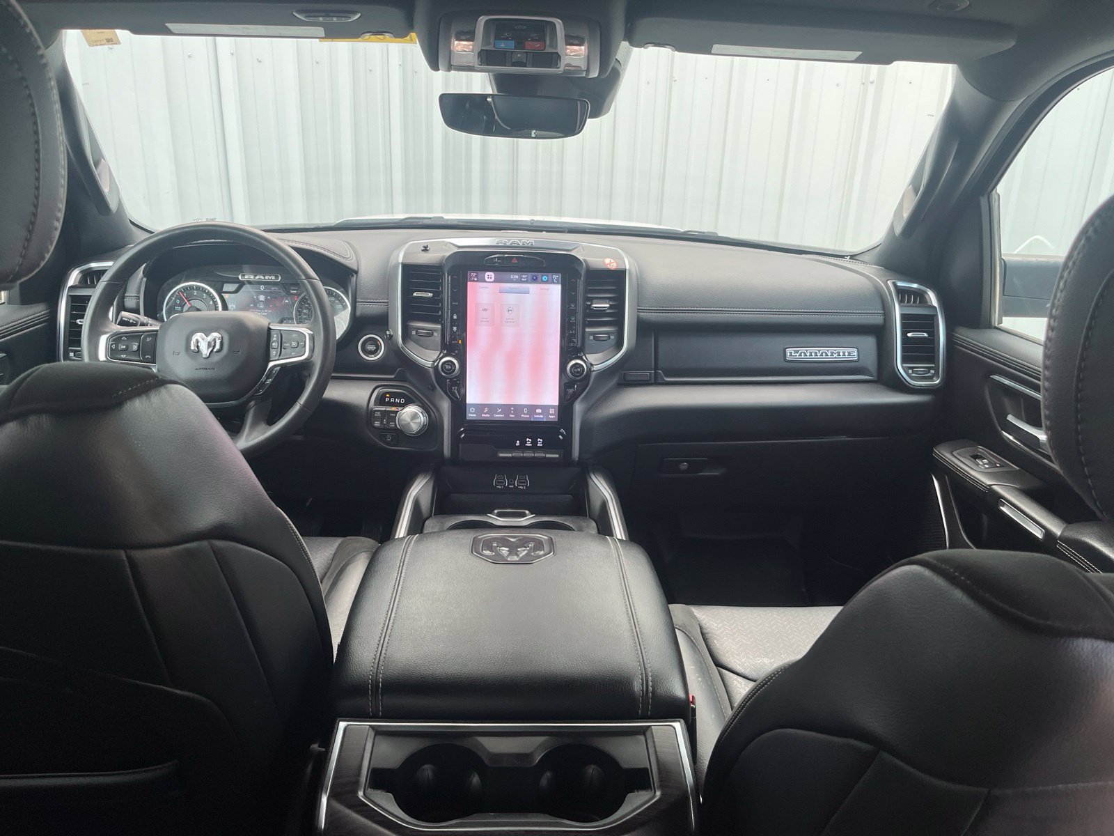 Used 2025 RAM 1500 Laramie AWD/4WD image 18