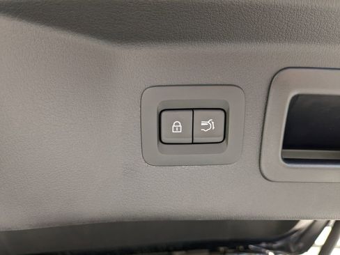 Certified 2025 MAZDA CX-70 Plug-In Hybrid w/ Premium Pkg image 15