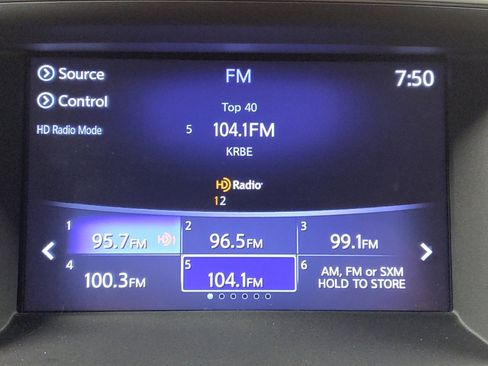 Used 2018 INFINITI QX60 FWD w/ Deluxe Technology Package image 25