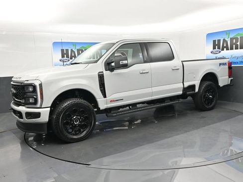New 2026 Ford F250 Lariat w/ Black Appearance Package AWD/4WD image 1