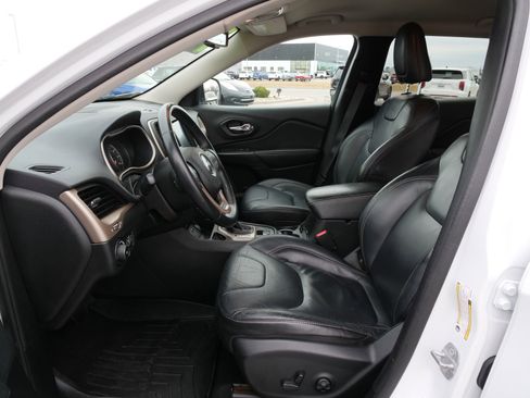 Used 2014 Jeep Cherokee Limited image 16