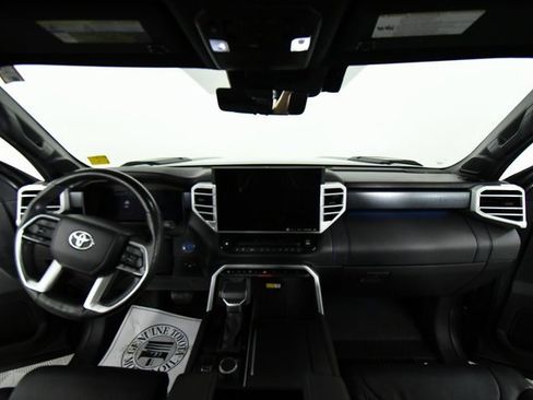 Used 2024 Toyota Tundra Platinum image 18