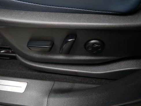 Certified 2023 Nissan Ariya AWD/4WD image 15