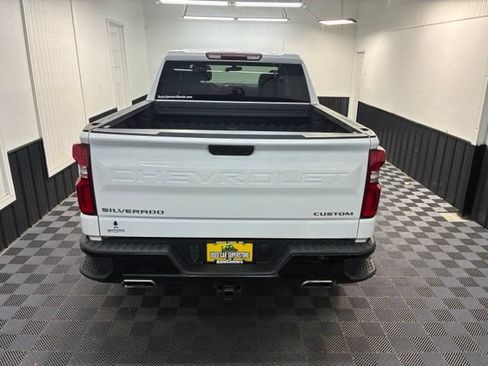 Used 2019 Chevrolet Silverado 1500 Custom Trail Boss w/ Custom Convenience Package AWD/4WD image 5