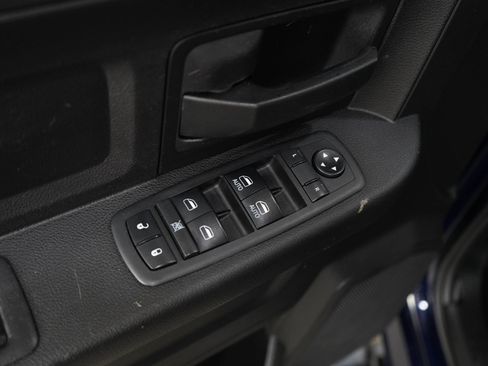 Used 2018 RAM 1500 Express w/ Express Value Package AWD/4WD image 17