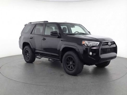 Used 2024 Toyota 4Runner SR5 image 3