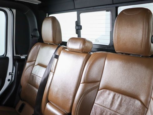 Used 2022 Jeep Gladiator Overland w/ Popular Equipment Package image 25