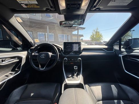 Used 2022 Toyota RAV4 XSE AWD/4WD image 23