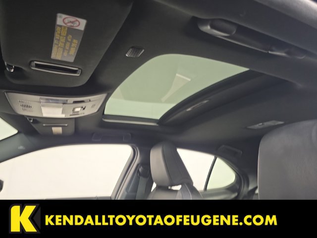 Used 2019 Lexus UX 200 FWD image 25