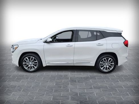 Used 2022 GMC Terrain Denali w/ LPO, Floor Liner Package image 4