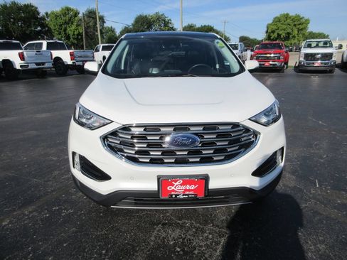 Used 2022 Ford Edge Titanium AWD/4WD image 13