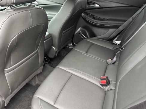 Used 2024 Buick Encore GX Sport Touring image 15