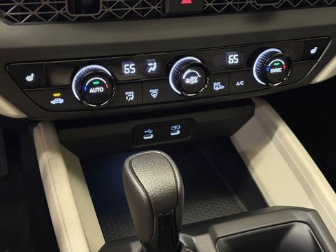 New 2025 Honda Accord SE image 18