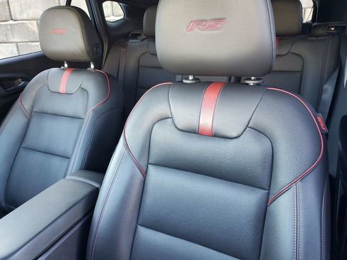 Used 2024 Chevrolet Trax RS w/ Sunroof Package image 37