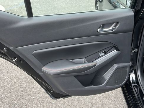 Used 2024 Nissan Altima 2.5 SR w/ SR Premium Package image 19