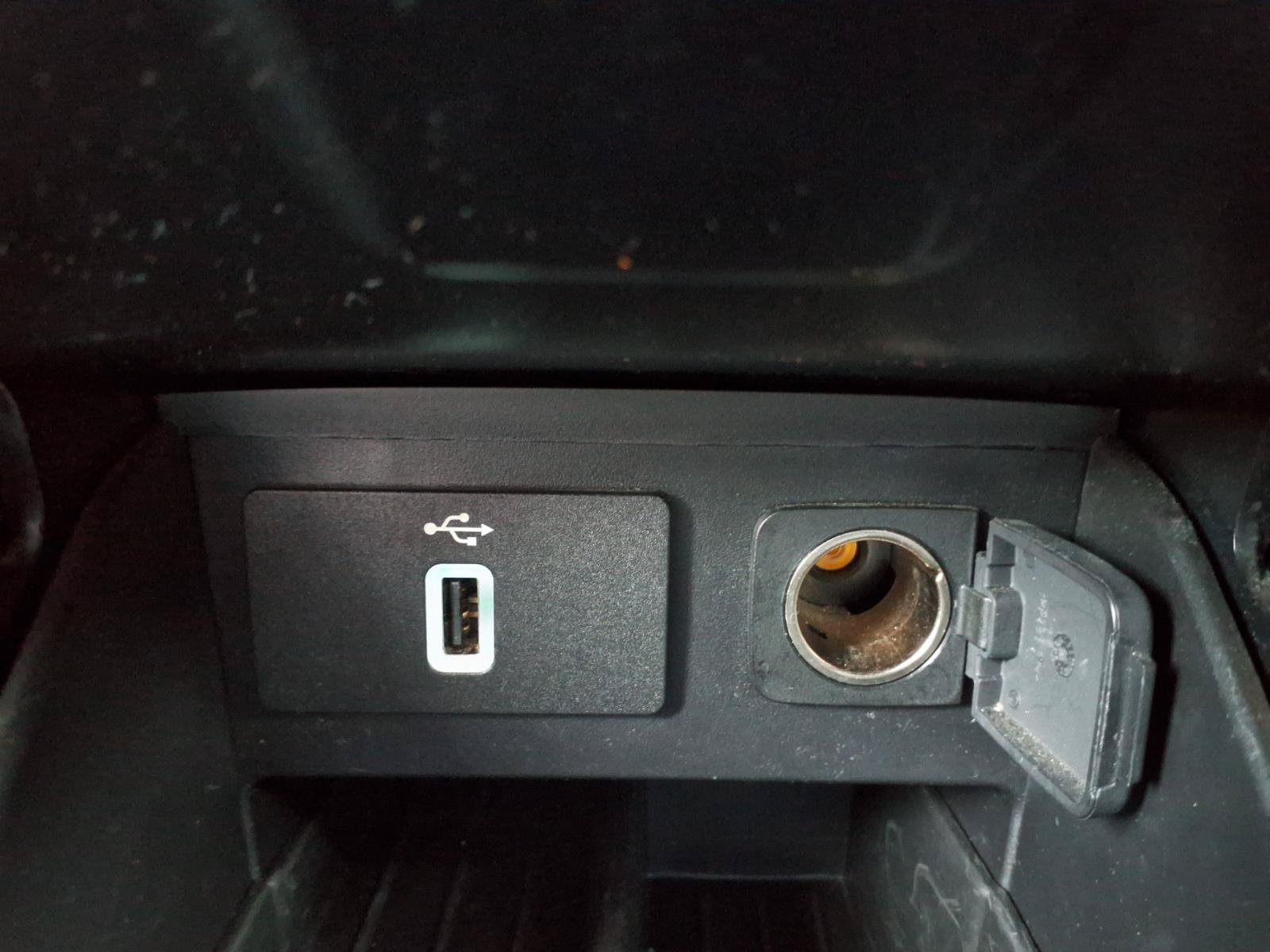 Used 2018 Ford Explorer Limited AWD/4WD image 8