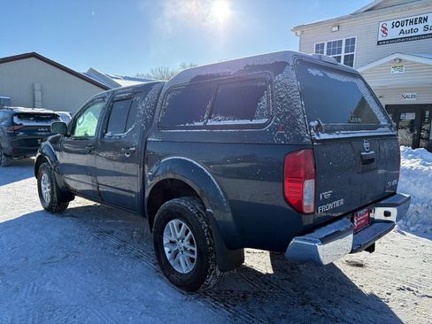 Used 2014 Nissan Frontier SV image 8