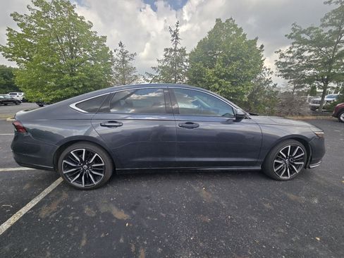 Used 2024 Honda Accord Touring image 8