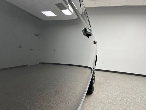 Used 2018 Lincoln Navigator L Reserve AWD/4WD image 13