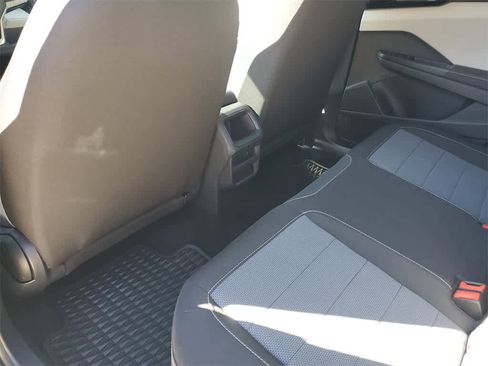 Used 2025 Volkswagen Taos S image 11