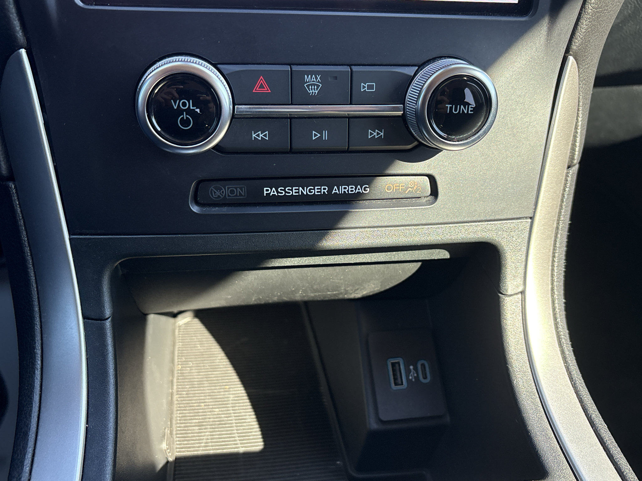 Used 2024 Ford Edge SE AWD/4WD image 24