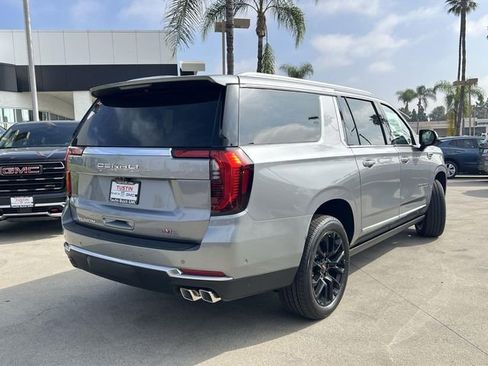 New 2026 GMC Yukon XL Denali w/ Denali Reserve Package image 3