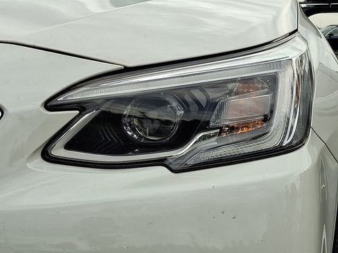 Certified 2021 Subaru Outback Limited AWD/4WD image 8