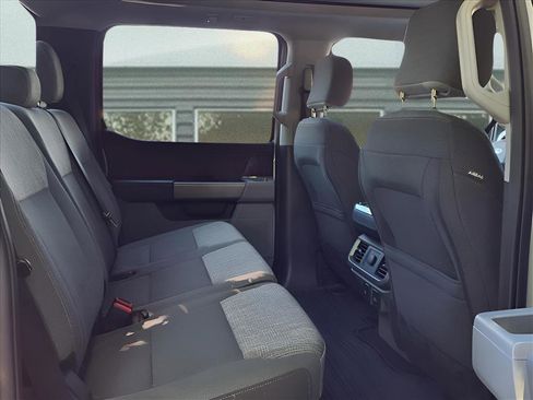 Used 2022 Ford F150 XLT w/ Equipment Group 302A High image 12