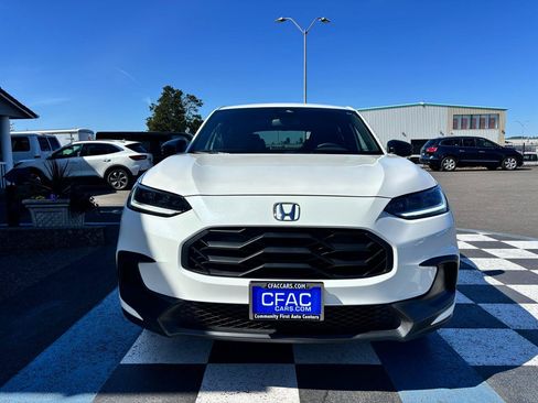 Used 2024 Honda HR-V Sport image 8