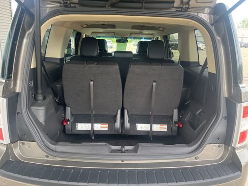 Used 2014 Ford Flex Limited w/ Class III Trailer Tow Package FWD image 12