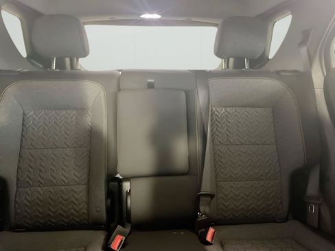 Used 2024 Chevrolet Equinox LT w/ LPO, Floor Liner Package FWD image 13