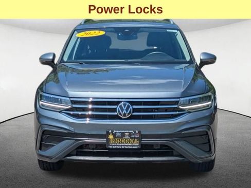 Used 2022 Volkswagen Tiguan SE AWD/4WD image 11