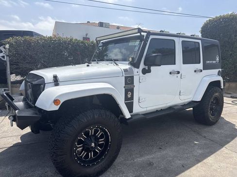 Used 2016 Jeep Wrangler Unlimited Sport AWD/4WD image 3