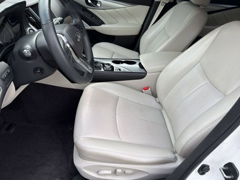 Used 2023 INFINITI Q50 Luxe w/ Cargo Package RWD image 5