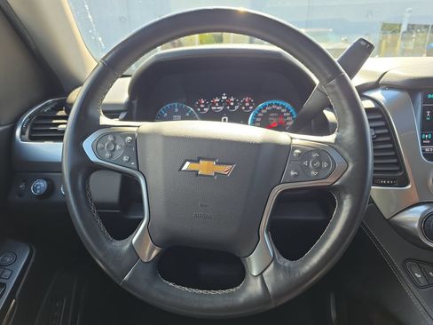 Used 2017 Chevrolet Suburban LT AWD/4WD image 19