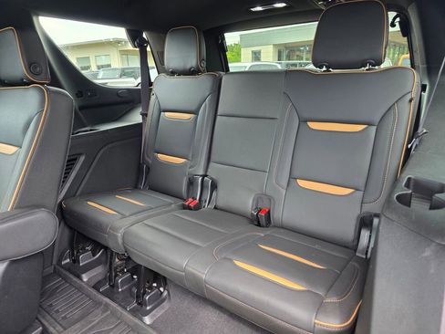 Used 2021 GMC Yukon AT4 w/ Rear Media and Nav Package AWD/4WD image 10