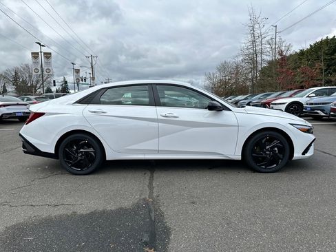 New 2026 Hyundai Elantra SEL Sport Premium FWD image 7